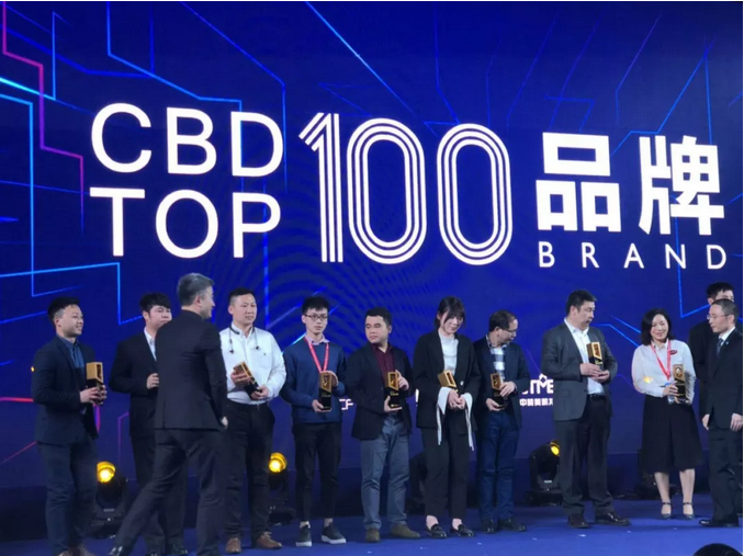 祝贺万磊 | 上海建博会首日，万磊获TOP品牌之誉！